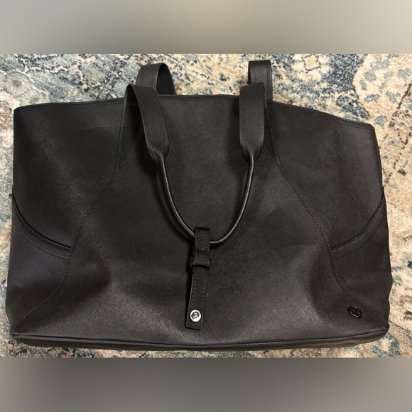 Black Lululemon Go Wild bag - Picture 1 of 12